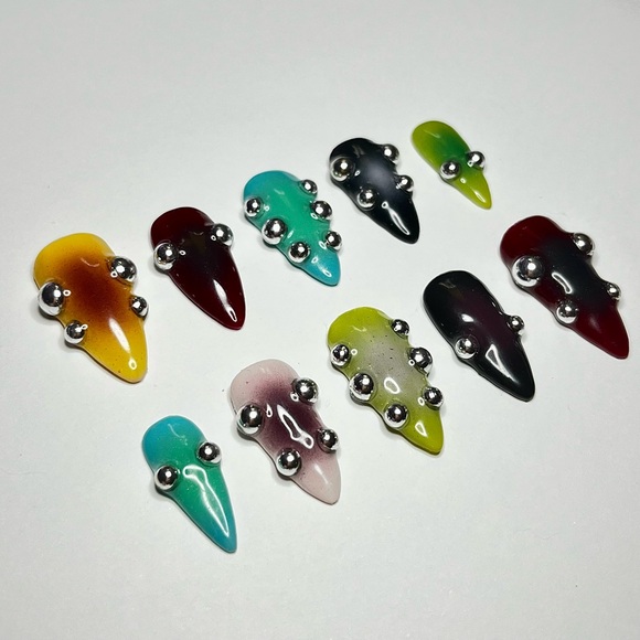 PIERCED AURAS ๐ฉถ press on nails - Picture 3 of 3